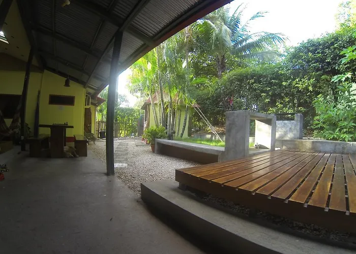 Indra Bed and breakfast 3*